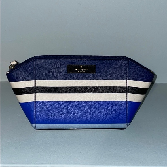 kate spade Handbags - kate spade makeup bag